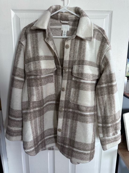 H&M Jackets & Blazers - H&M Cream and Brown Plaid Shacket
